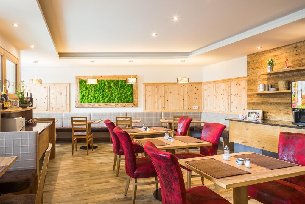 Hotel Luxapart 3*